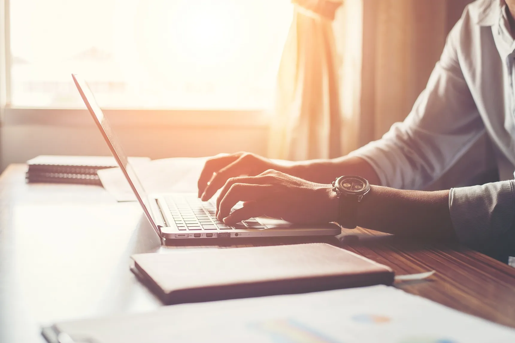 Home office: como ser mais produtivo e evitar a solidão?