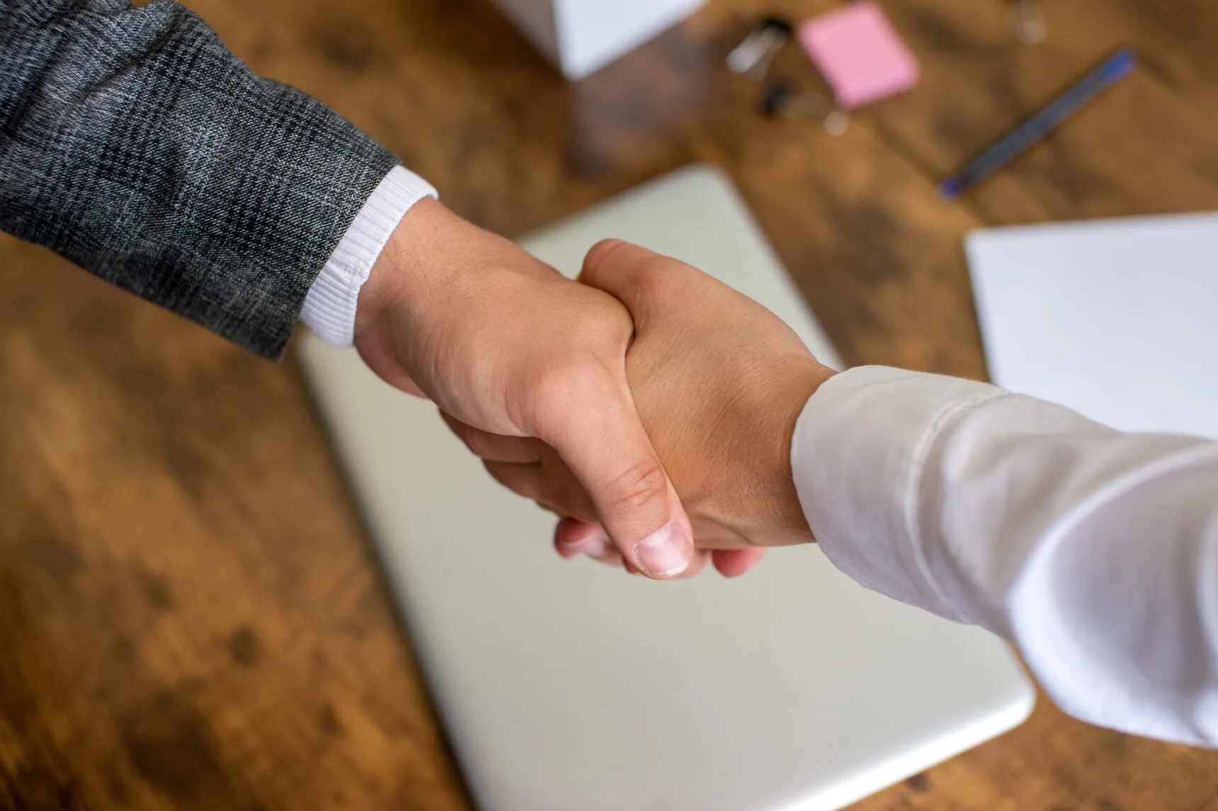 Roteiro para visitar clientes: saiba como criar o seu