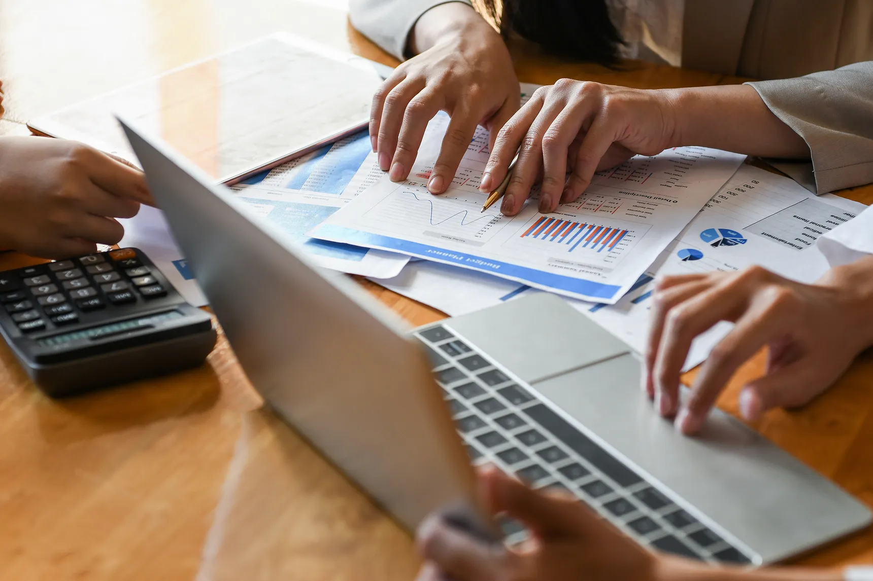 Sistema para corretora de seguros com gestão financeira